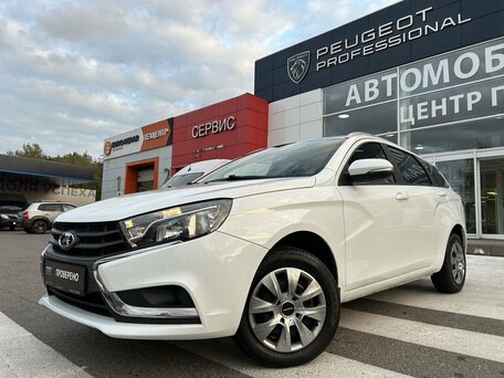 2020 Lada (ВАЗ) Vesta SW I, белый, 1300000 рублей, вид 3