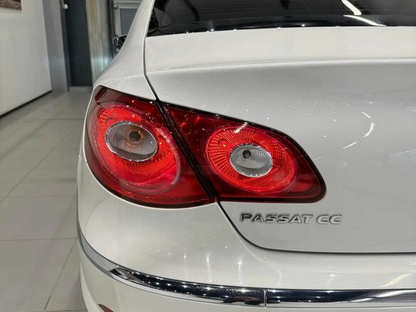 2011 Volkswagen Passat CC I, белый, 999000 рублей - вид 7