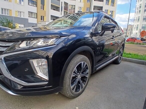 2020 Mitsubishi Eclipse Cross I, чёрный, 2000000 рублей - вид 7
