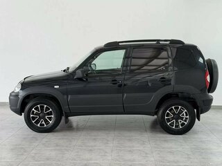 2020 Chevrolet Niva I Рестайлинг, чёрный, 750000 рублей, вид 2