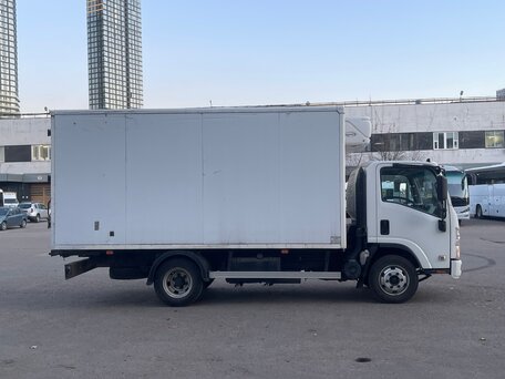 2018 Isuzu Elf (N-series), белый, 2380000 рублей, вид 3
