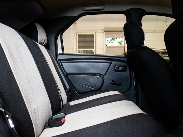 2011 Renault Logan I Рестайлинг, бежевый - вид 10