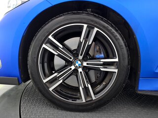 2024 BMW 3 серии 320i VII (G2x) Рестайлинг, синий, 4840000 рублей, вид 5