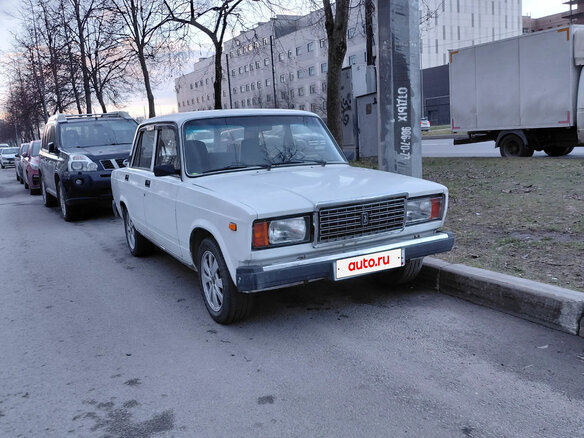 2001 Lada (ВАЗ) 2107, белый, 150000 рублей - вид 3