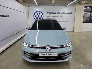 2025 Volkswagen Golf VIII Рестайлинг, голубой, 3100000 рублей, вид 3