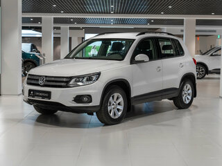 2013 Volkswagen Tiguan I Рестайлинг, белый, 1495000 рублей, вид 1