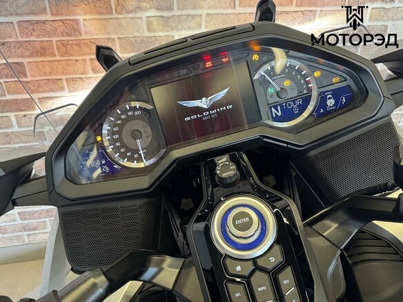 2025 Honda GL 1800 Gold Wing, серебристый, 3275000 рублей - вид 16