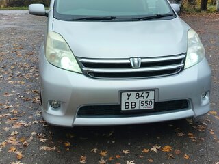 2005 Toyota ISis I, серебристый, 830000 рублей, вид 1