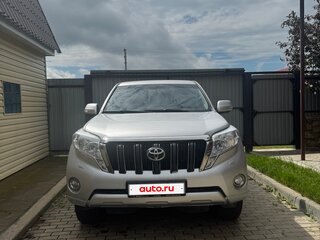2015 Toyota Land Cruiser Prado 150 Series Рестайлинг 1, серебристый, 3200000 рублей, вид 2