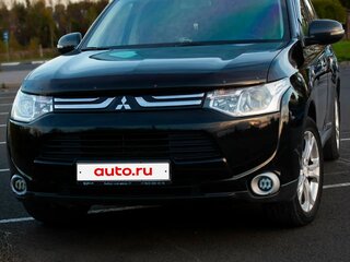 2013 Mitsubishi Outlander III, чёрный, 1350000 рублей, вид 4