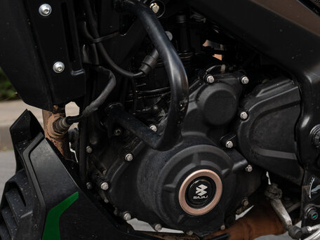 2021 Bajaj Dominar 400, зелёный, 315000 рублей, вид 3