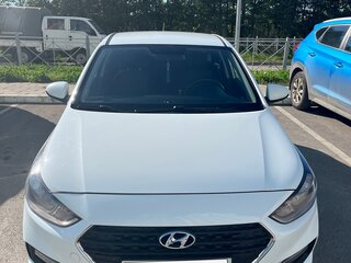 2019 Hyundai Solaris II, белый, 1220000 рублей, вид 1