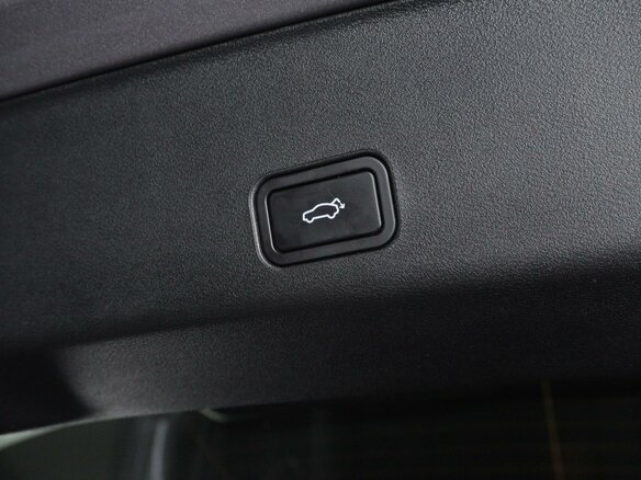 2023 Geely Monjaro (Xingyue L) I, серебристый, 3399000 рублей - вид 21
