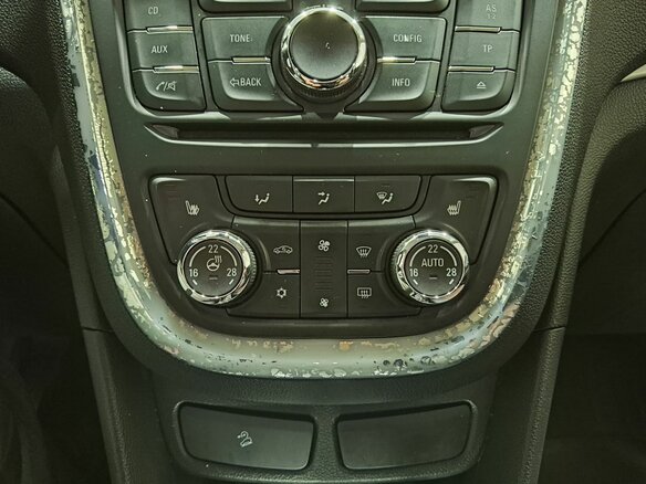 2013 Opel Mokka I, коричневый, 895000 рублей - вид 15