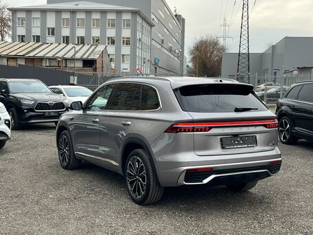 2026 Geely Monjaro (Xingyue L) I Рестайлинг 2 (China Market), серый, 3990000 рублей, вид 5
