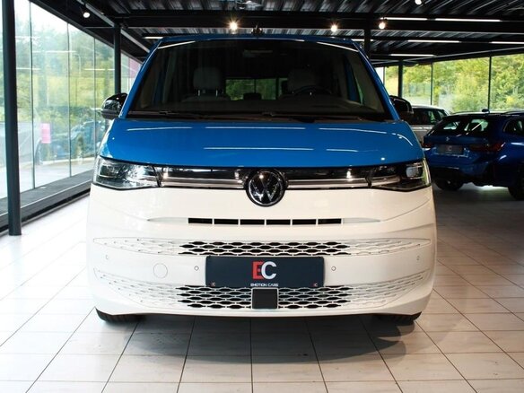 2023 Volkswagen Multivan Long T7, белый, 5320000 рублей - вид 1