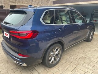 2020 BMW X5 30d IV (G05/G18), синий, 9300000 рублей, вид 4