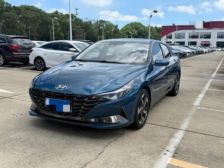 Hyundai Elantra VII (CN7)