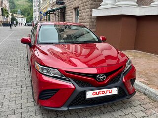 2020 Toyota Camry US Market VIII (XV70), красный, 1980000 рублей, вид 4
