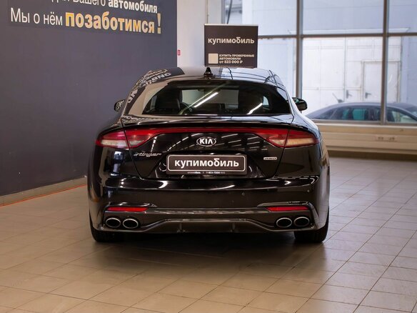 2021 Kia Stinger I, чёрный, 1865000 рублей - вид 4