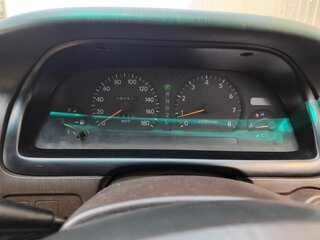 1995 Toyota Mark II VII (X90), белый, 700000 рублей, вид 2