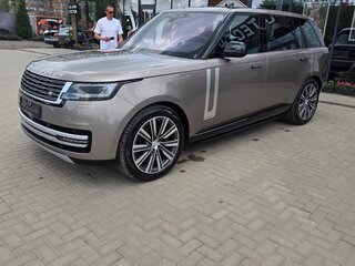 2023 Land Rover Range Rover P400 MHEV Long V, золотистый, 21000000 рублей, вид 2