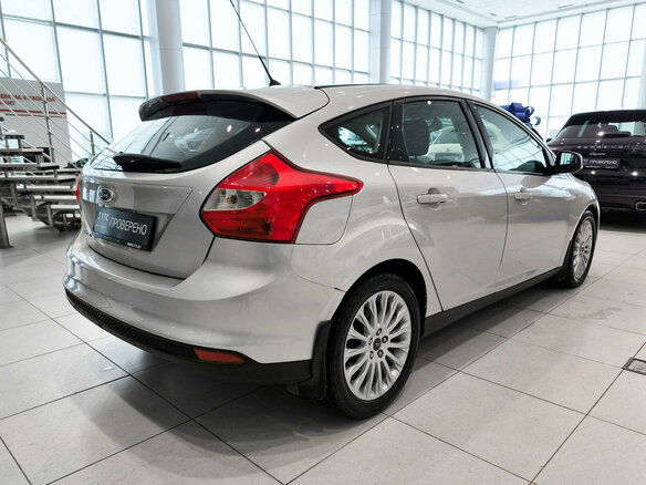2013 Ford Focus III, серебристый - вид 4