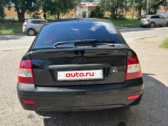 2011 Lada (ВАЗ) Priora I, чёрный, 200000 рублей - вид 2