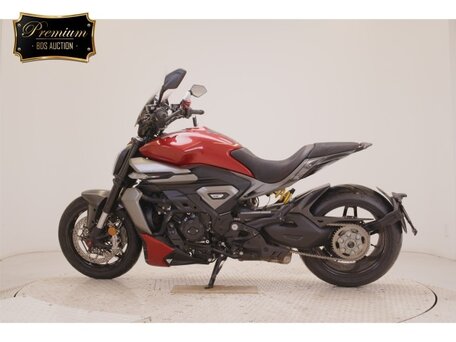 2026 Ducati Diavel V4, красный, 2980000 рублей, вид 2