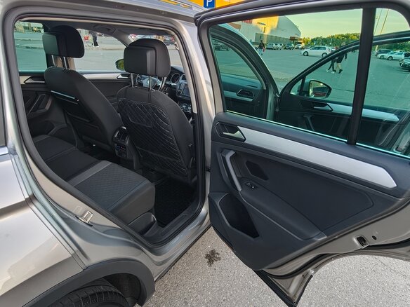 2017 Volkswagen Tiguan II, серебристый - вид 20