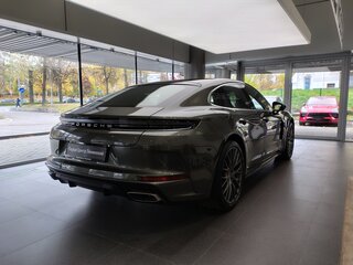 2026 Porsche Panamera 4 E-Hybrid III, зелёный, 26490000 рублей, вид 5