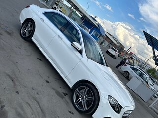 2018 Mercedes-Benz E-Класс 200 V (W213, S213, C238), белый, 4800000 рублей, вид 1