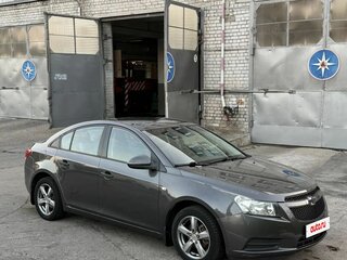 2010 Chevrolet Cruze I, серый, 650000 рублей, вид 2