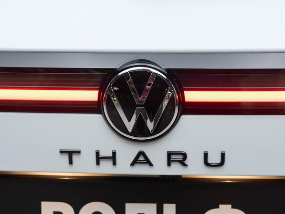 2026 Volkswagen Tharu XR 300 TSI, белый, 3090000 рублей - вид 8