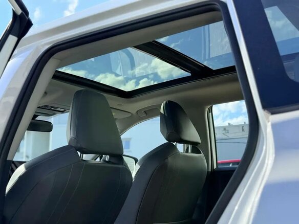 2026 Toyota RAV4 VI (XA60), белый - вид 9