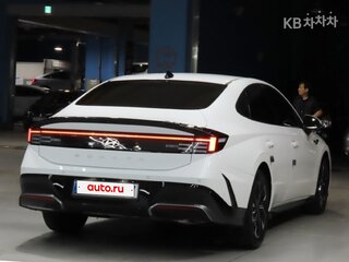 2023 Hyundai Sonata VIII (DN8) Рестайлинг, белый, 2400124 рублей, вид 3