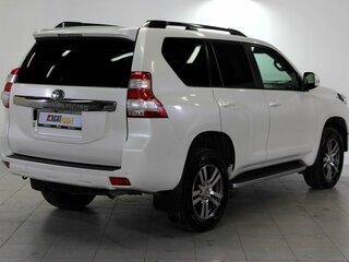 2016 Toyota Land Cruiser Prado 150 Series Рестайлинг 1, белый, 3800000 рублей, вид 5