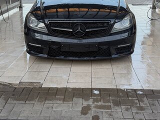 2011 Mercedes-Benz C-Класс 180 BlueEFFICIENCY III (W204) Рестайлинг, чёрный, 1620000 рублей, вид 3