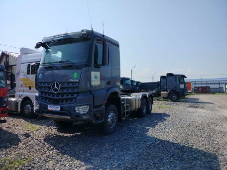 2021 Mercedes-Benz Arocs, серый, 12590000 рублей, вид 1