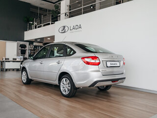 2026 Lada (ВАЗ) Granta Active Cross I Рестайлинг, серебристый, 1411000 рублей, вид 4