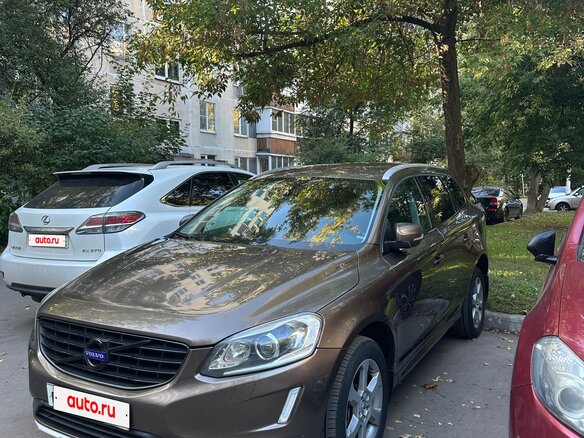 2014 Volvo XC60 I Рестайлинг, коричневый, 2050000 рублей - вид 3