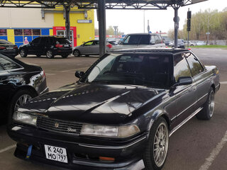 1990 Toyota Mark II VI (X80), серый, 500000 рублей, вид 1