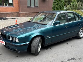 1993 BMW M5 II (E34), зелёный, 12000000 рублей, вид 1