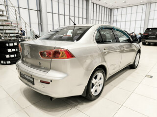 2008 Mitsubishi Lancer X, бежевый, 750000 рублей, вид 5