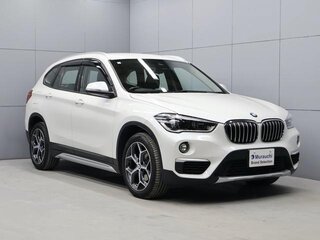 2019 BMW X1 18i sDrive II (F48), белый, 1650000 рублей, вид 2