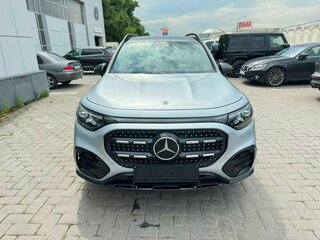 2026 Mercedes-Benz GLB 200 II (X244, X248), серебристый, 7990000 рублей, вид 2