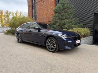 2020 BMW 6 серии Gran Turismo 640i xDrive IV (G32) Рестайлинг, синий, 5495000 рублей, вид 4