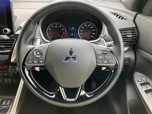 2023 Mitsubishi Eclipse Cross I Рестайлинг, серебристый, 1870000 рублей - вид 14