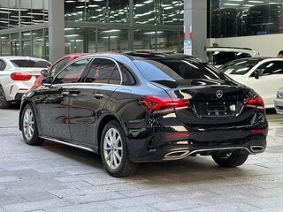 2020 Mercedes-Benz A-Класс 180 Long IV (W177), чёрный, 1690002 рублей, вид 2