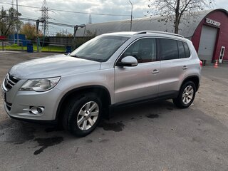 2011 Volkswagen Tiguan I, серебристый, 1000000 рублей, вид 1
